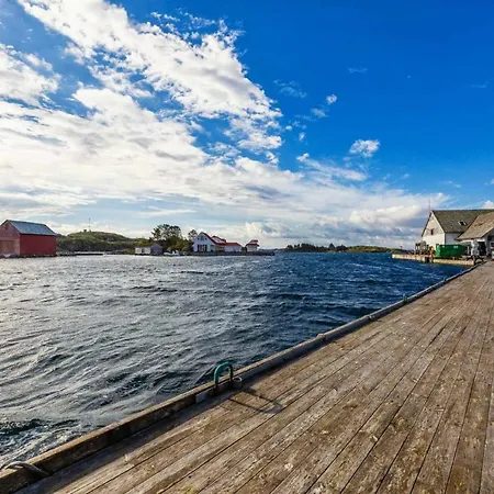 Austevoll | Skansen - Holiday Feriehus