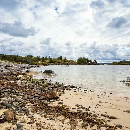 Feriehus Austevoll | Skansen - Holiday *